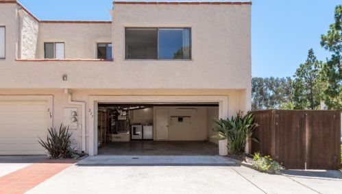 217 Reef Ct, Santa Barbara, CA 93109-3928