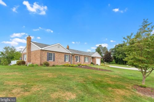 830 Horn Rd, Red Lion, PA 17356-8610