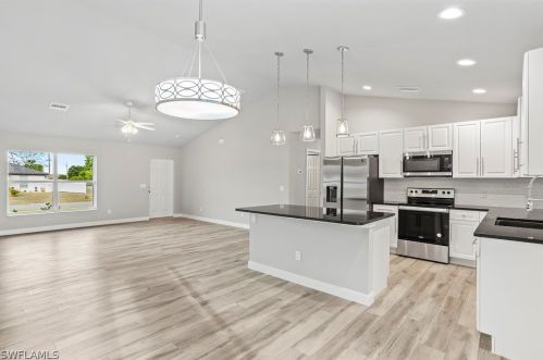1329 2nd Ave, Cape Coral, FL 33909-1240