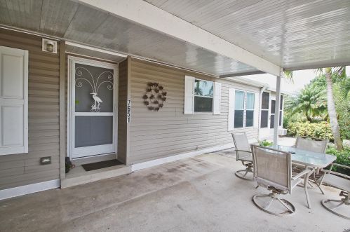 7651 Eastern Bluebird Dr, Fort Pierce, FL 34952-3030