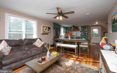 126 Dark Hollow Rd, Pipersville PA  18947-9369 exterior