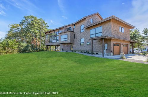 49 Cherokee Ln, Bricktown NJ  08724-4405 exterior