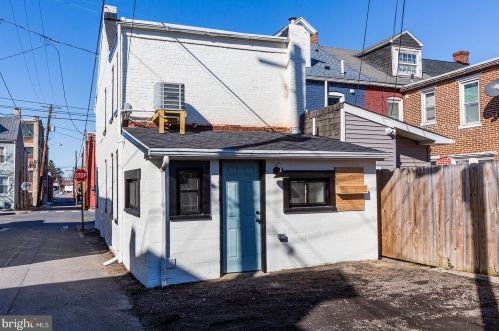 24 New St, Lancaster PA  17602-2047 exterior