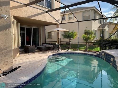 16389 31st St, Hollywood FL  33027-5230 exterior