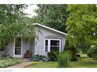 7261 Atlantic Ave, Sterling, OH 44276-9787