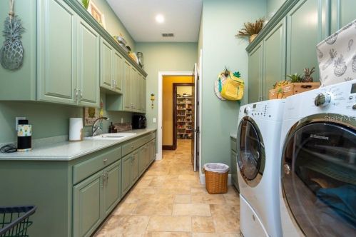 2014 Pioneer Dr, Lakeland FL  33809-4995 exterior