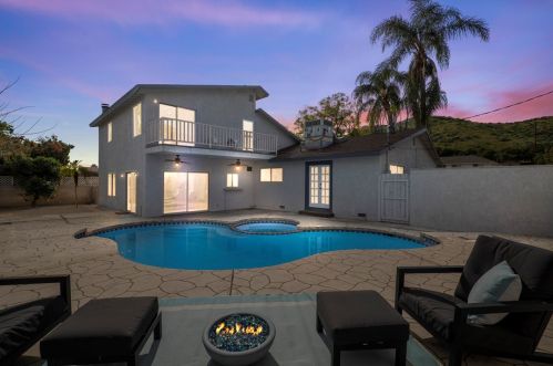 2660 Maryknoll Dr, Colton CA  92324-3712 exterior