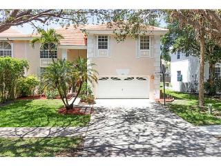 10221 Panama St, Hollywood, FL 33026-4525