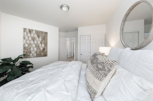 10404 Rutgers Ct, Cypress CA  90630-4229 exterior