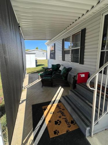2011 Bluffstone Ct, Darbydale, OH 43123-3717