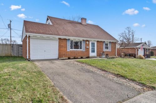 317 Kansas Dr, Xenia, OH 45385-4411