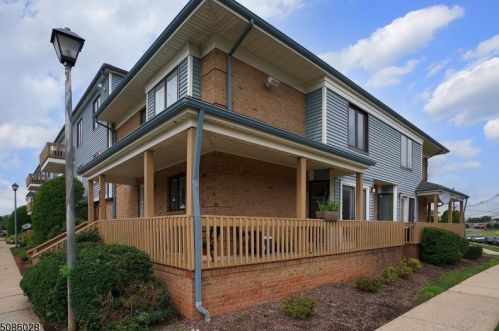 502 Peach St, Avenel, NJ 07001-1066