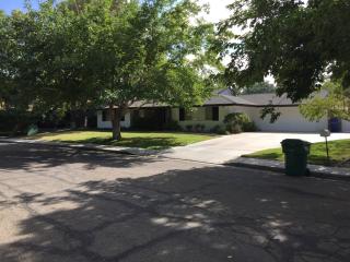 1259 Wayne St, Ridgecrest, CA 93555-2624