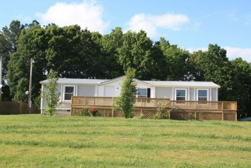 2247 Elmore Town Rd, Baxter, TN 38544-5012