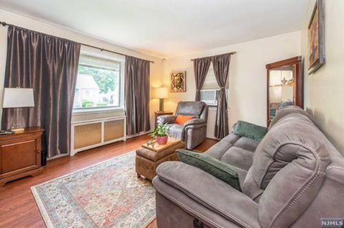 488 Lanza Ave, Outwater NJ  07026-2035 exterior