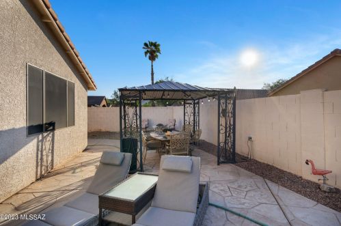 6952 Tacna Dr, Tucson AZ 85743-1422 exterior