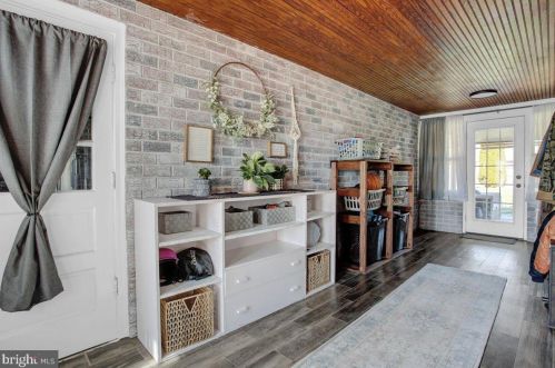 1024 Kercher Ave, Dauberville PA  19533-9389 exterior