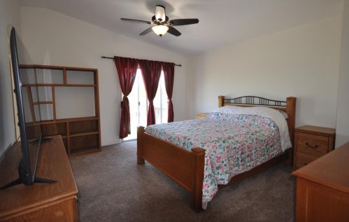 1697 Blush St, Manteca CA  95336-9238 exterior