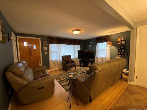 70 Burton St, Bristol, CT 06010-4806