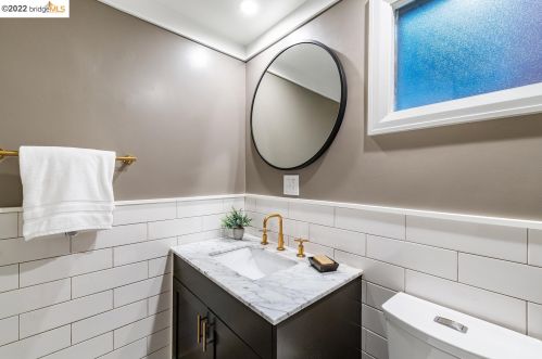 550 25th St, Oakland CA  94606-3336 exterior