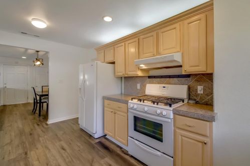 3231 Ida Dr, Concord CA  94519-2136 exterior