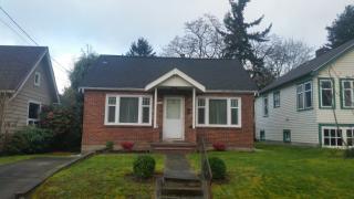 9233 39th Ave, Seattle, WA 98118-4826