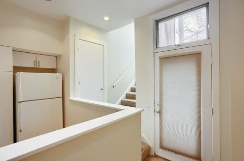 1726 Wharton St, Pittsburgh, PA 15203-1736