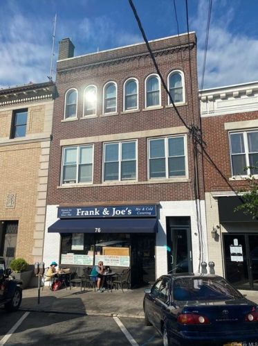 74 Wheeler Ave, Pleasantville NY  10570-3051 exterior