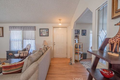 32389 Valley View Ave, Lake Elsinore CA  92530-0518 exterior
