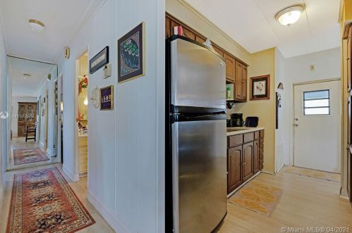 12375 Military Trl, Boynton Beach FL  33436-5575 exterior