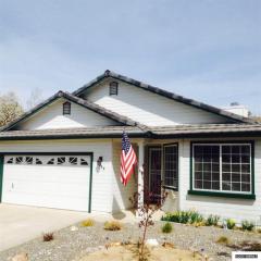 5098 Canyon Run Dr, Sparks, NV 89436-3680