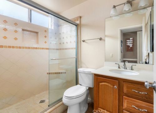 27025 Las Mananitas Dr, Santa Clarita CA  91354-2205 exterior