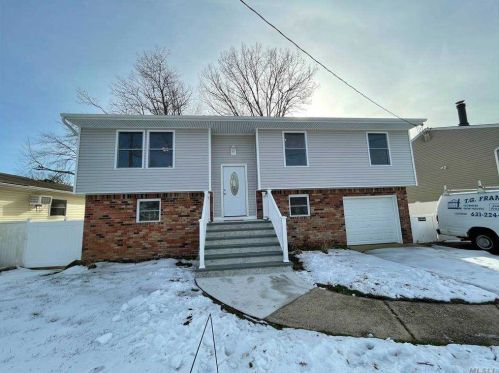 346 Manhattan Ave, Babylon, NY 11704-5535