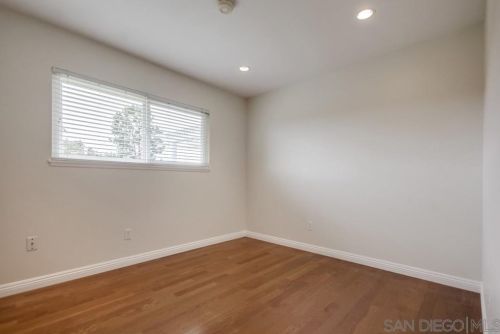 6738 Dennison St, San Diego CA 92122-2431 exterior