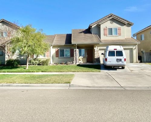 692 Anna Dr, Ripon, CA 95366-9396