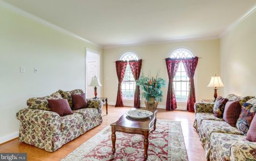 2506 Logmill Rd, Haymarket VA  20169-1417 exterior