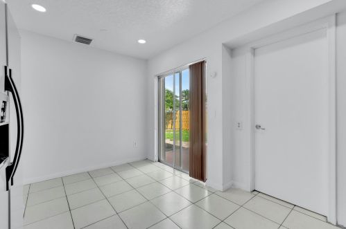5292 Cannon Way, West Palm Beach FL  33415-3700 exterior