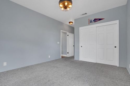 613 Tahoe St, Manteca CA  95337-6860 exterior