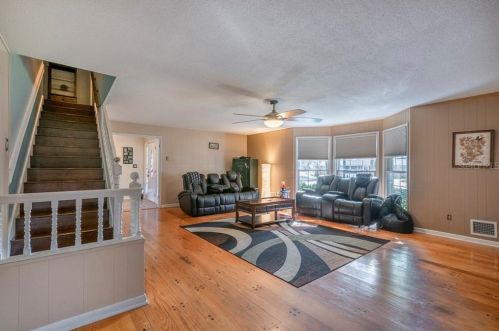 32009 Harris Rd, Tavares FL  32778-4643 exterior