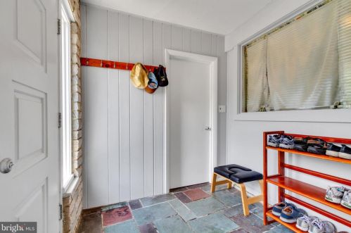 1014 Thomas Ave, Riverton NJ  08077-2321 exterior