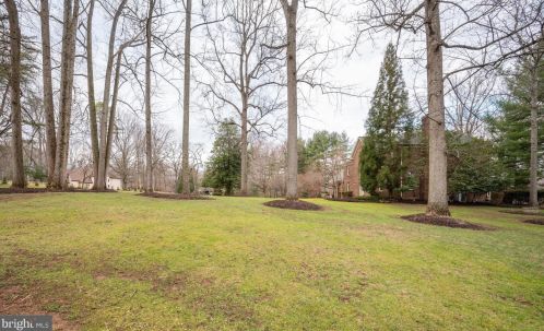 281 Golden Woods Ct, Great Falls VA  22066-4152 exterior