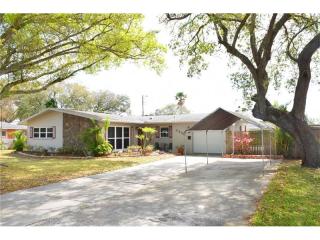 3336 Glouster St, Sarasota, FL 34235-6610