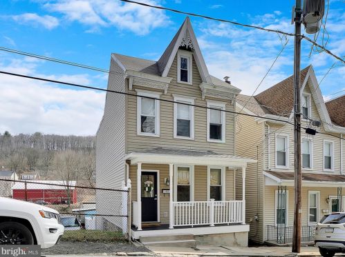 411 Front St, Primrose, PA 17901-1204