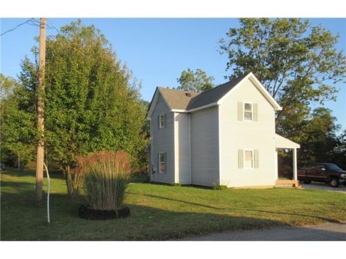 602 Pearl St, Spiceland, IN 47385-9766