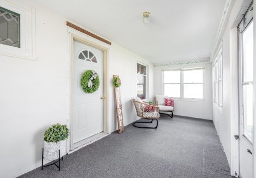 718 Main St, Starbuck, MN 56381-4611