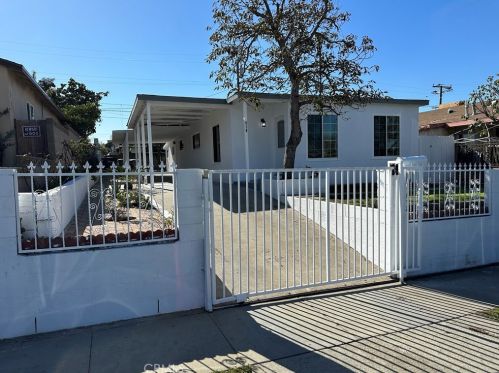 810 Realty St, Long Beach, CA 90745-6112