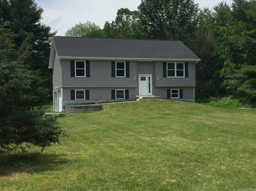 268 Lime Kiln Rd, Dover Plains, NY 12522-5522