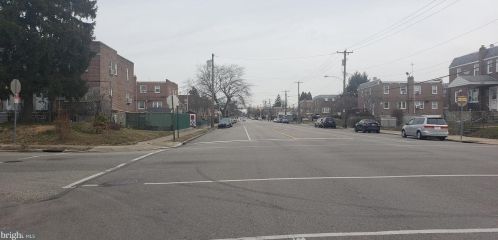 850 Longshore Ave, Philadelphia PA  19111-4423 exterior