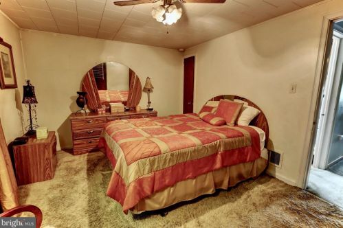 2453 Mercer St, Harrisburg PA  17104-2132 exterior