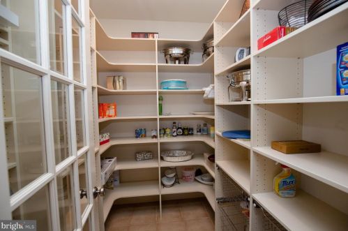 108 Gift Cir, Prospectville PA 19002-2732 exterior